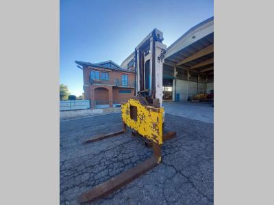 Svetruck 12000 kg en vente par Massucco T. Srl Area Ricambi