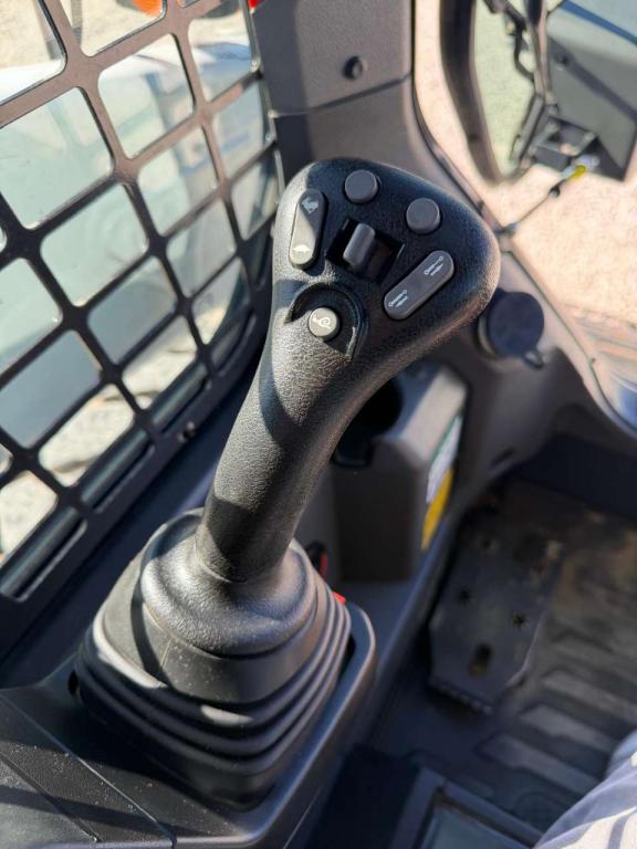 Bobcat S76 Photo 14