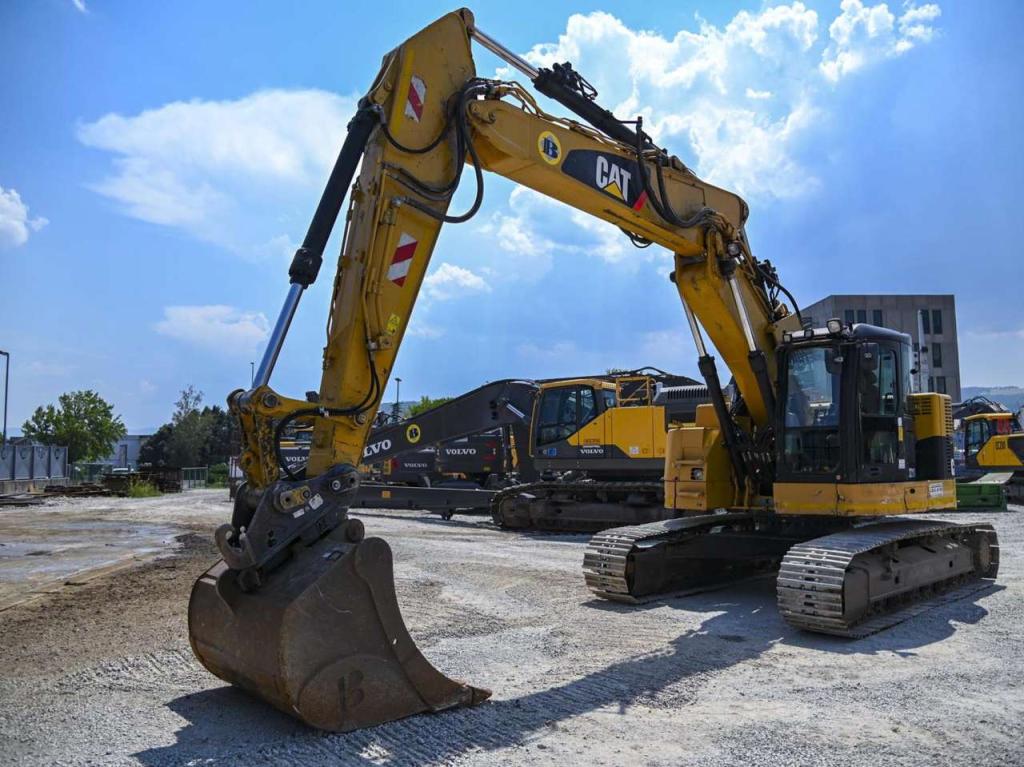 Caterpillar 321D Photo 11
