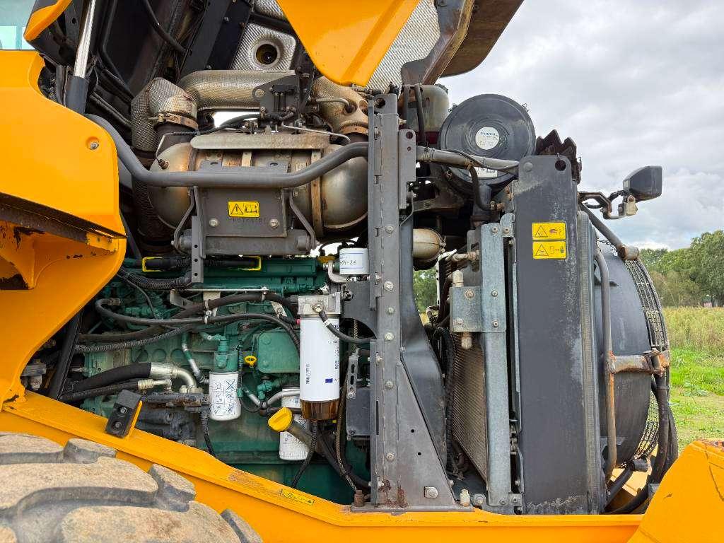 Volvo L90H - 3rd Function / Quick Coupler Photo 30