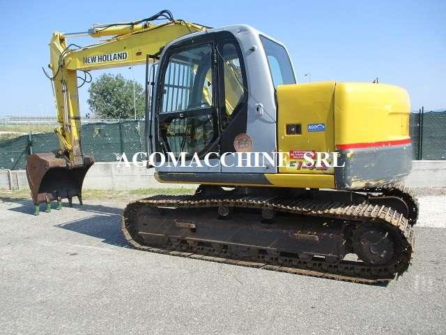 New Holland E145 Photo 4