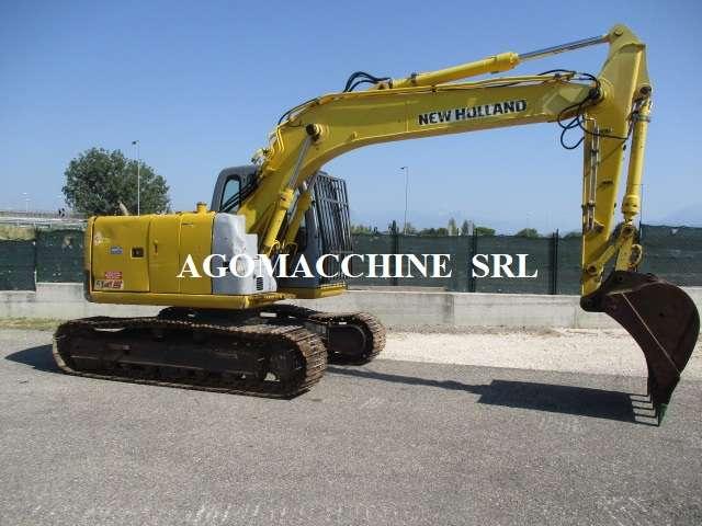 New Holland E145 Photo 7