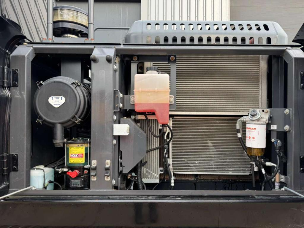 Doosan DX225LC-5 Photo 17