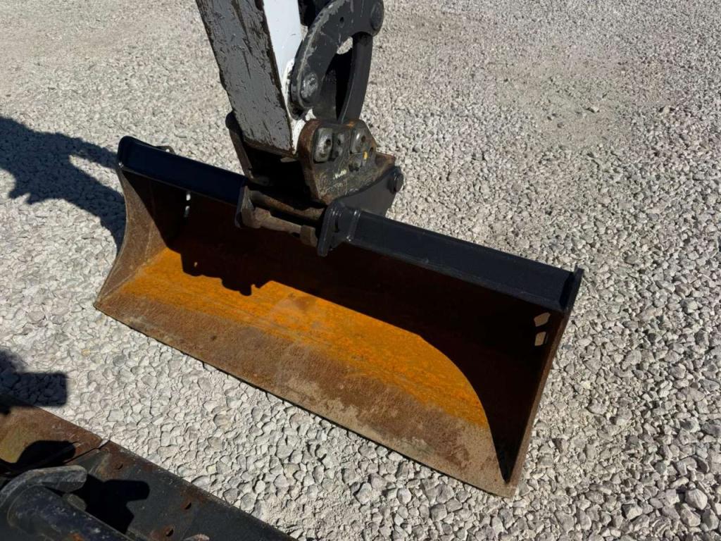 Bobcat E19 Photo 9