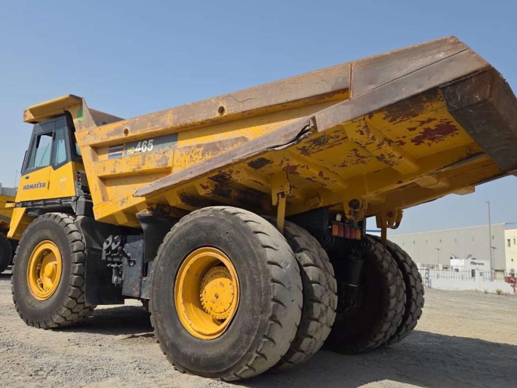 Komatsu HD465-7R Photo 12