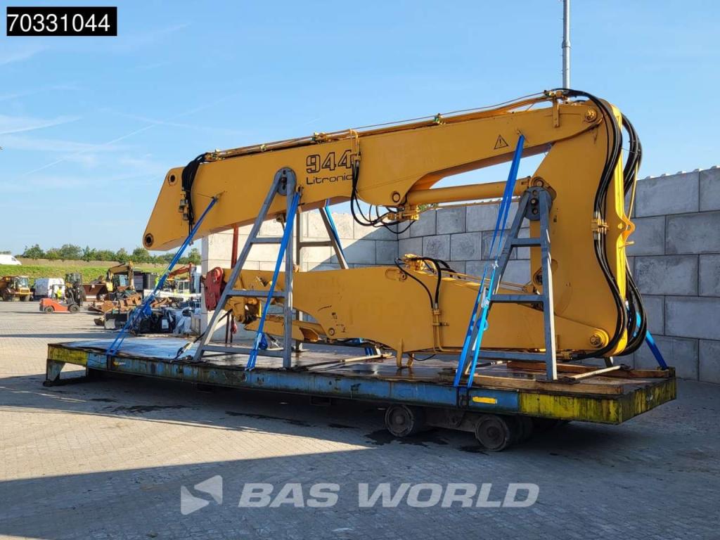 Liebherr R944 UHD - Extendable Undercarriage Photo 16