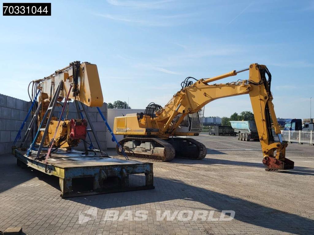 Liebherr R944 UHD - Extendable Undercarriage Photo 2