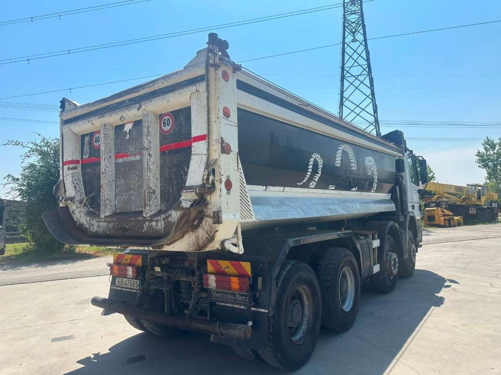Mercedes-Benz Actros 4151 Photo 9