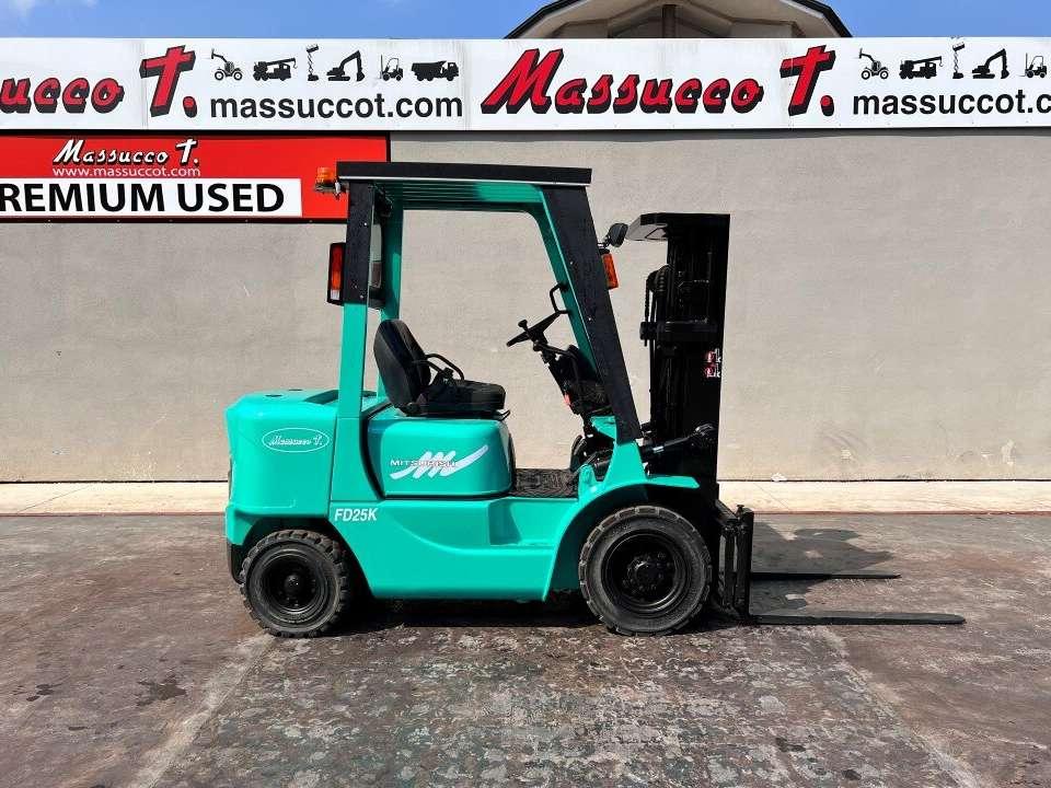 Mitsubishi FD25K Photo 13