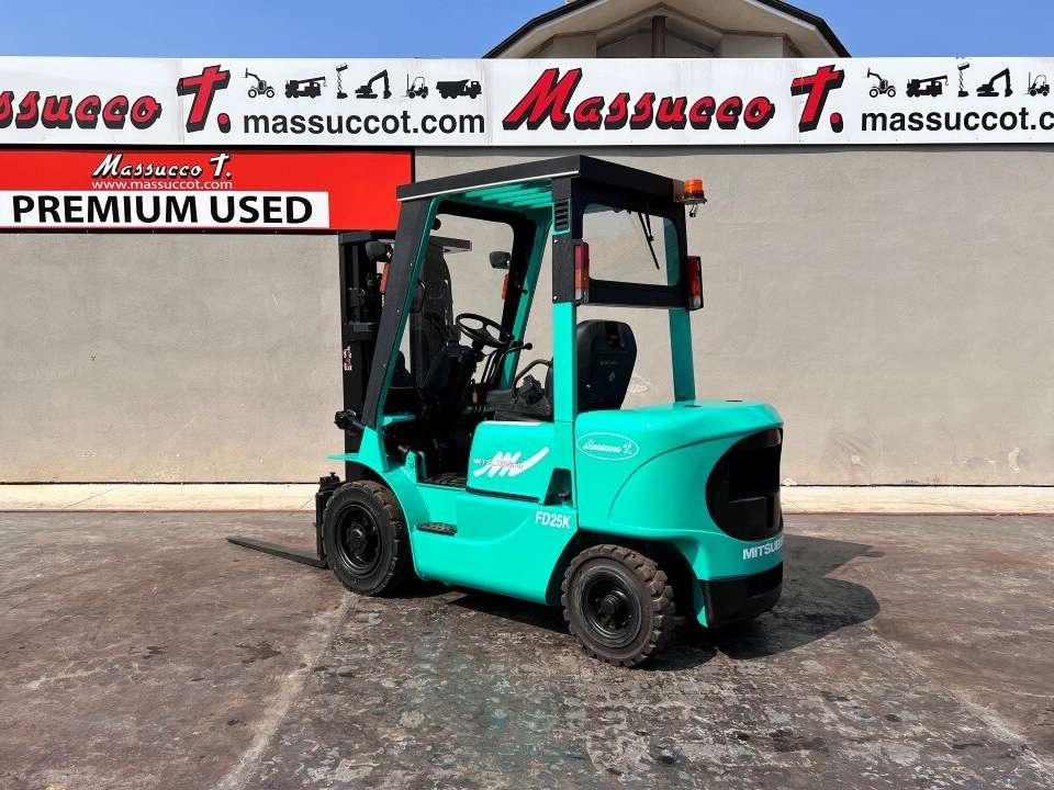 Mitsubishi FD25K Photo 3