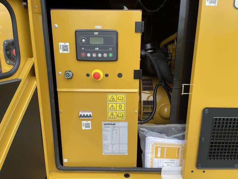 Caterpillar DE 65 E 0 Noodaggregaat Photo 3