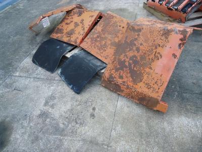 Garde-boue pour Fiat Hitachi W130 en vente par OLM 90 Srl