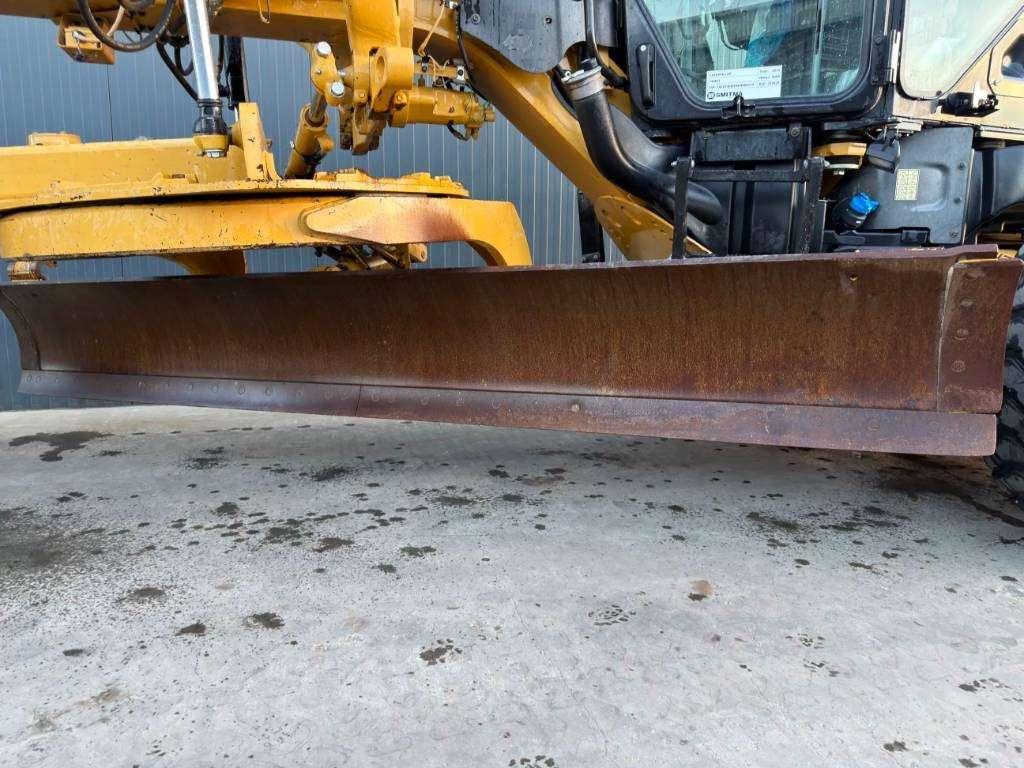 Caterpillar 140M3 Photo 18
