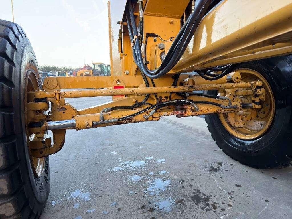 Caterpillar 140M3 Photo 19