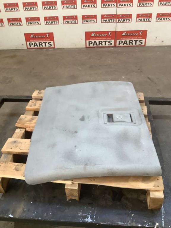 Sportello laterale pour Hitachi ZAXIS 135 US Photo 3