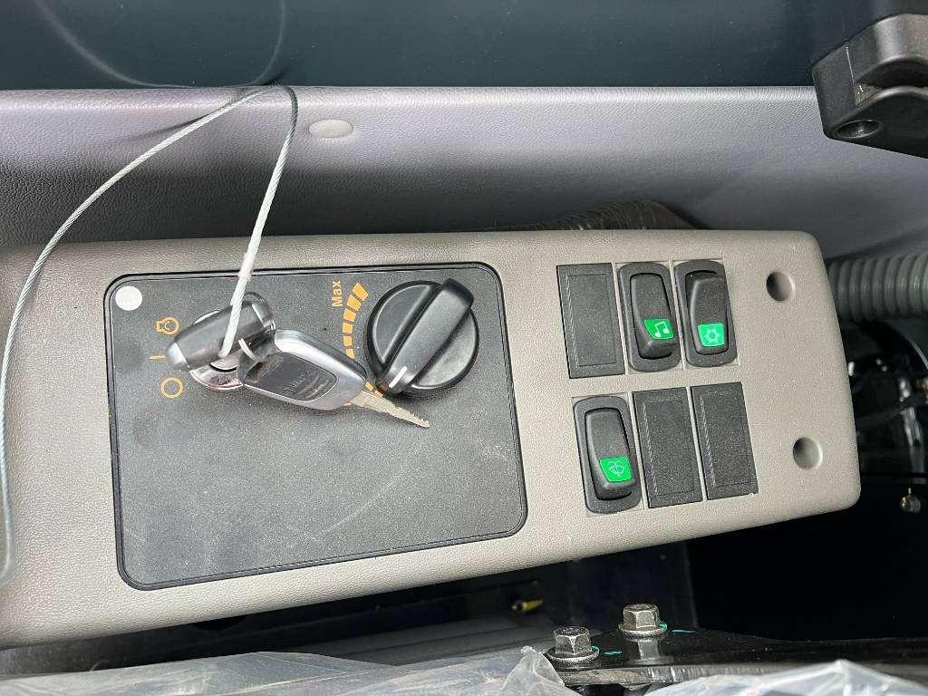 Hyundai R140L - New / Unused / 2025 Model Photo 19