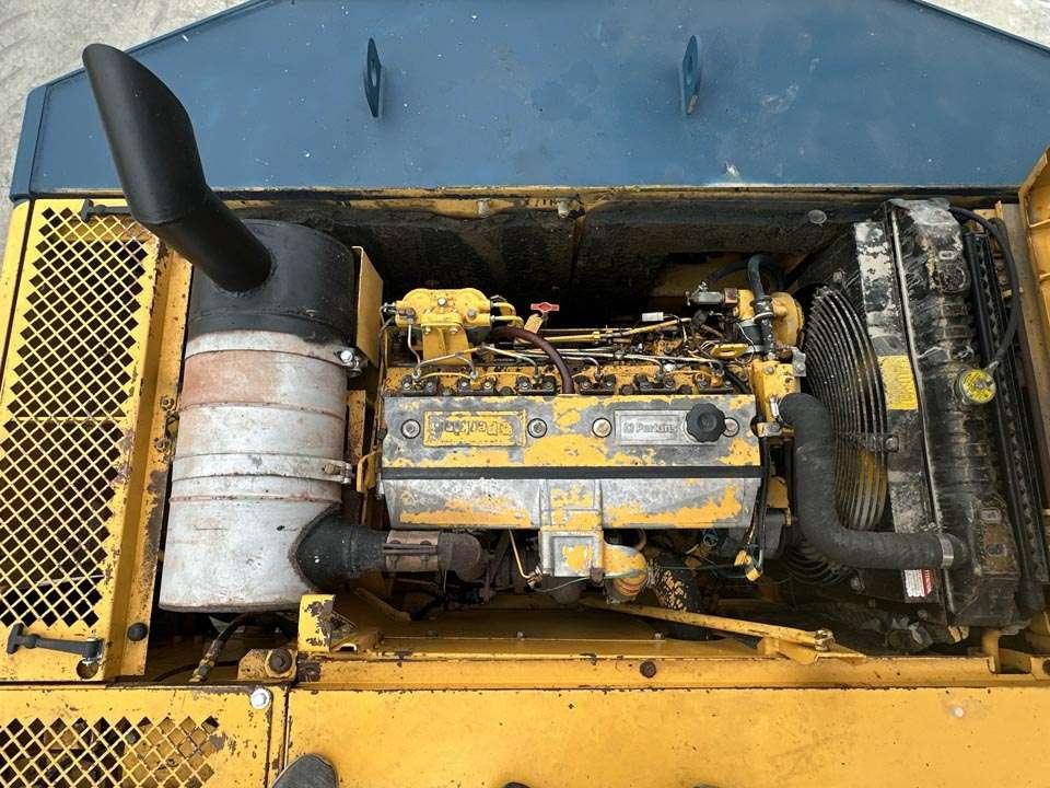 Komatsu PC180NLC-5K Photo 11