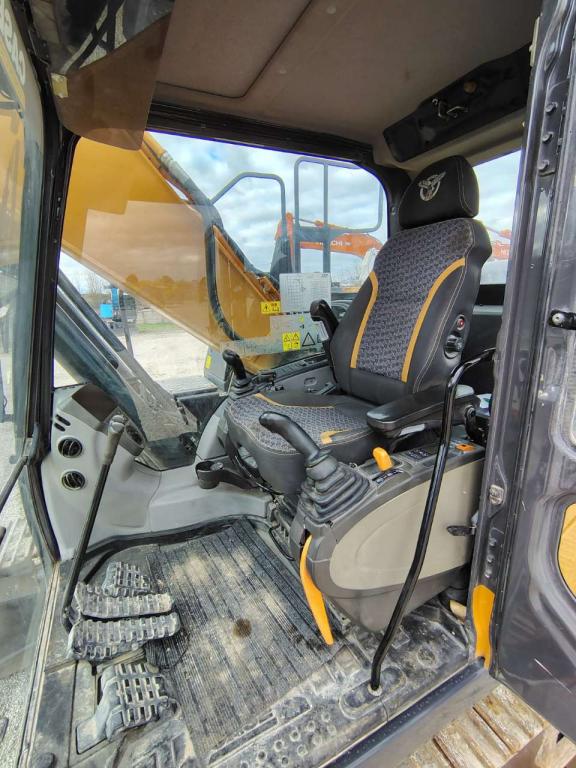 Case CX 240D Photo 24