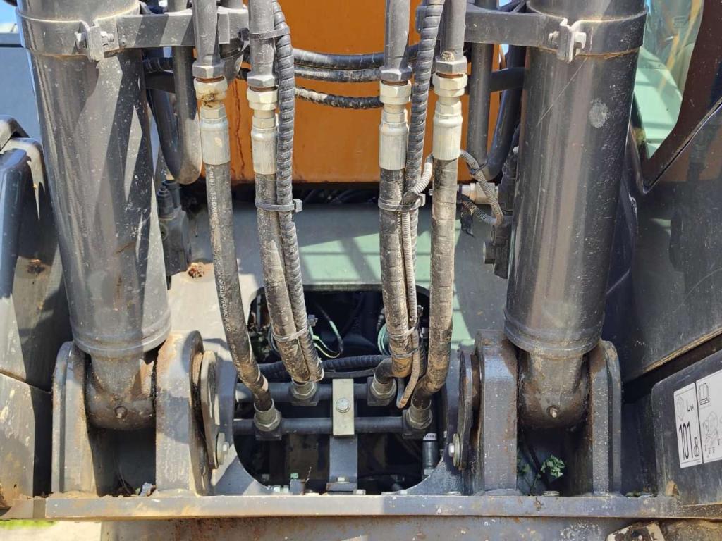 Case CX 240D Photo 8