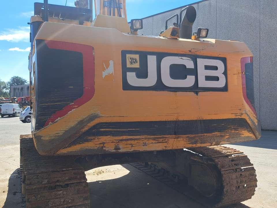 JCB 220XLC Photo 2
