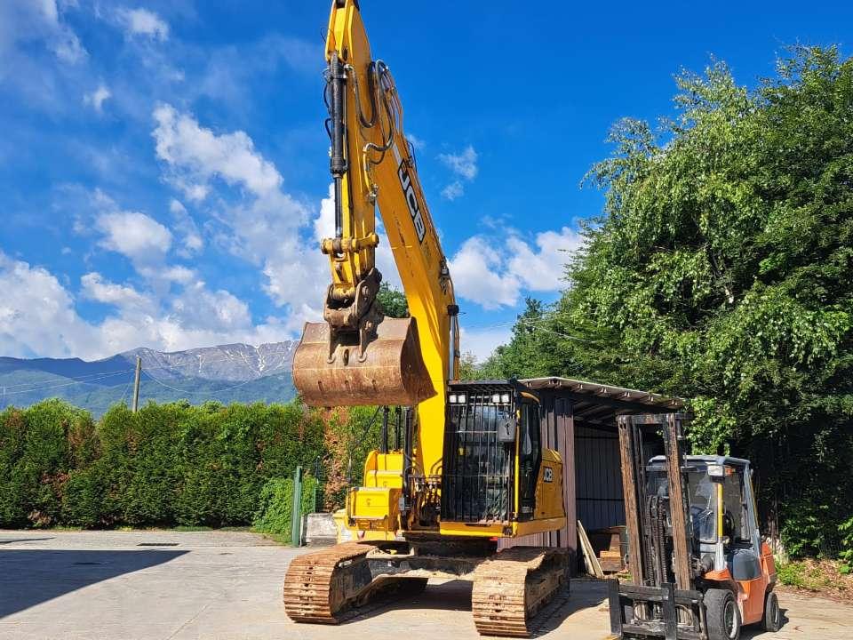 JCB 220XLC Photo 4