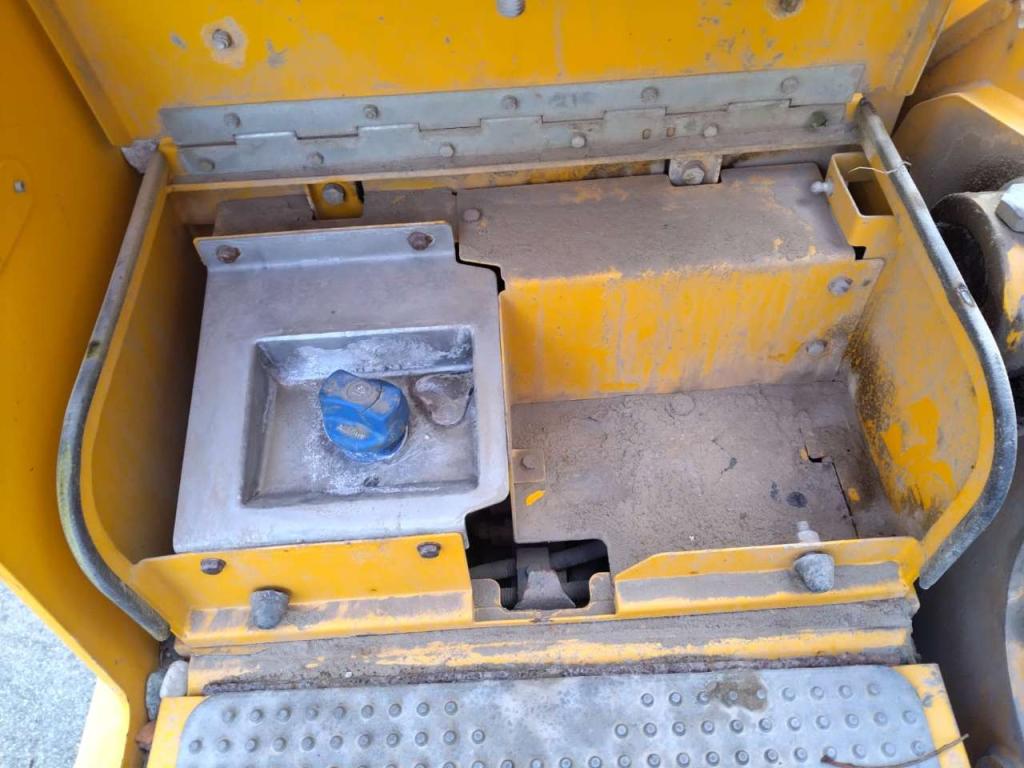 JCB 220XLC Photo 8
