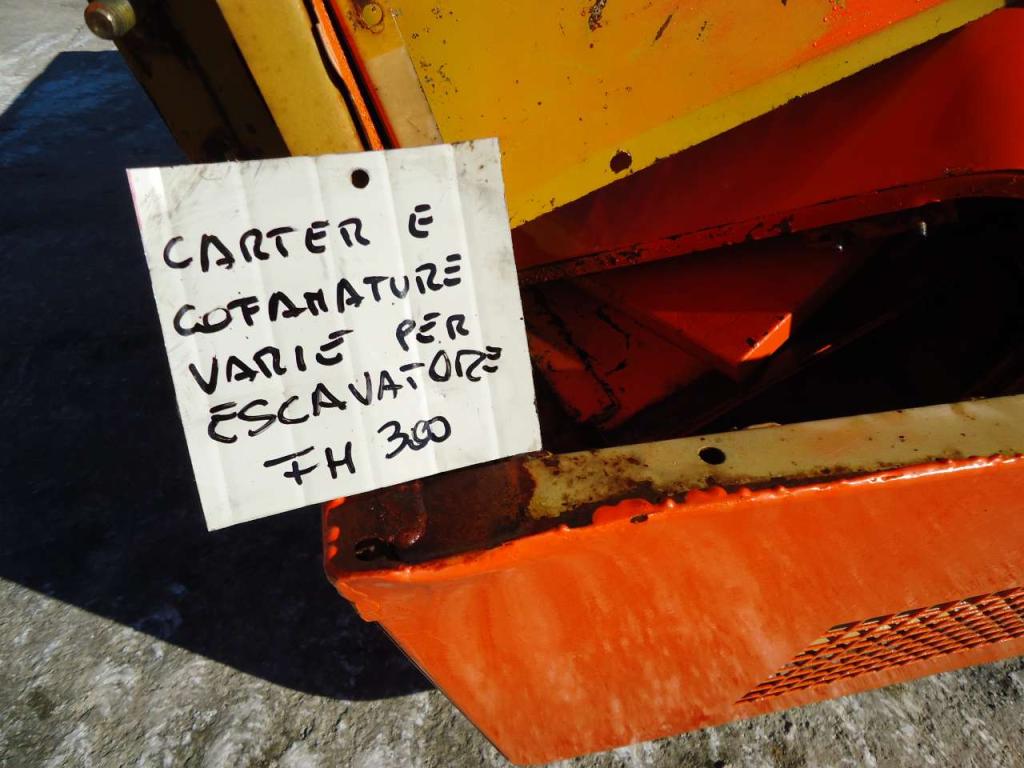 Capot et panneau de carrosserie pour Fiat Hitachi FH300 Photo 4
