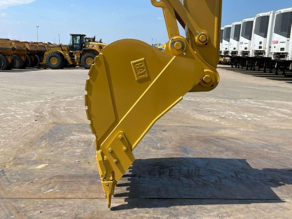 Caterpillar 323D3 Photo 10