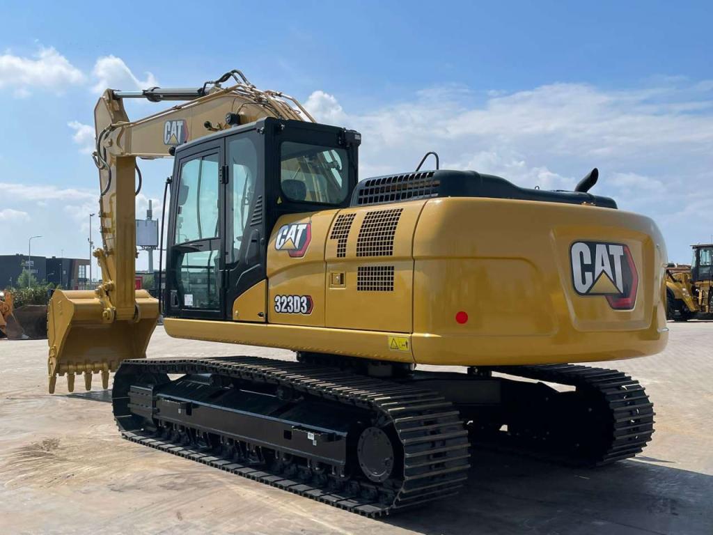 Caterpillar 323D3 Photo 3