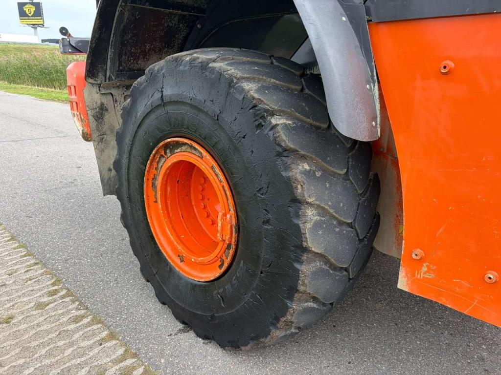 Hitachi ZW310-6 Photo 14