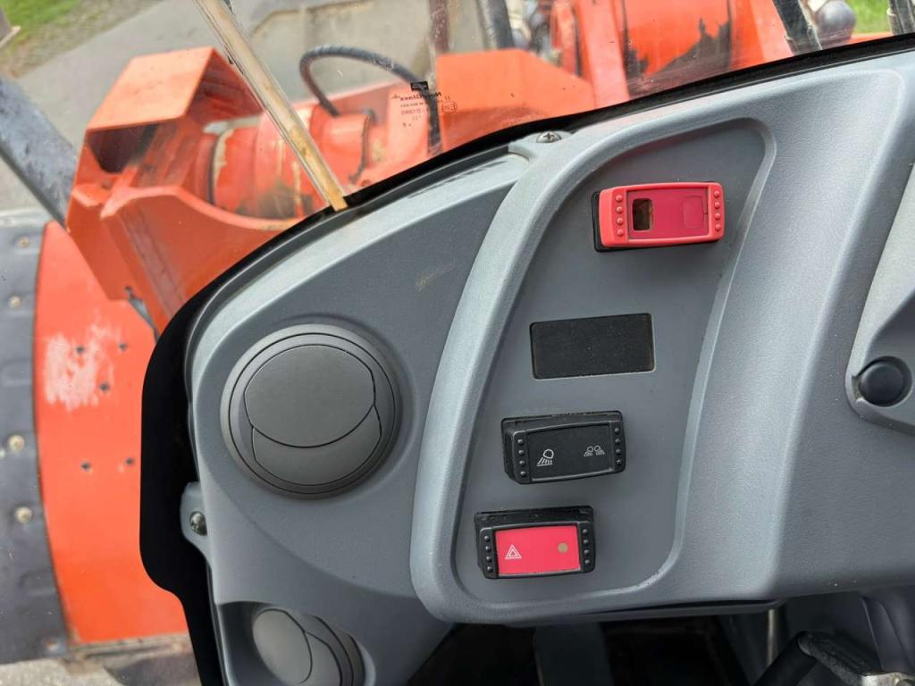 Hitachi ZW310-6 Photo 19