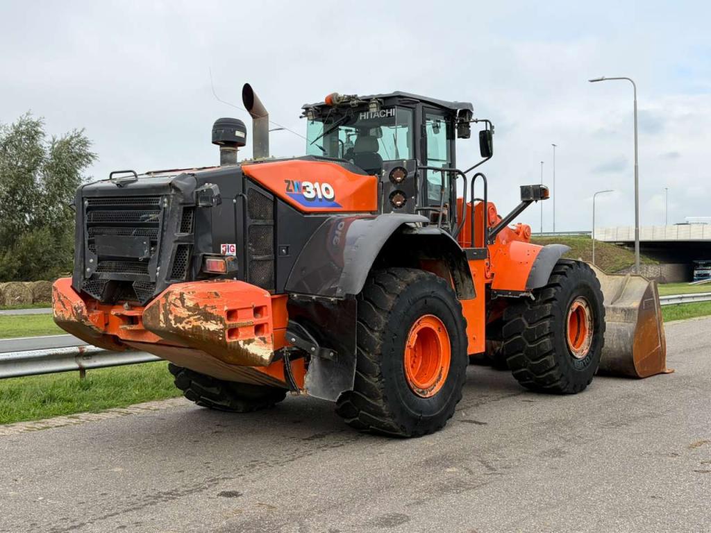Hitachi ZW310-6 Photo 5