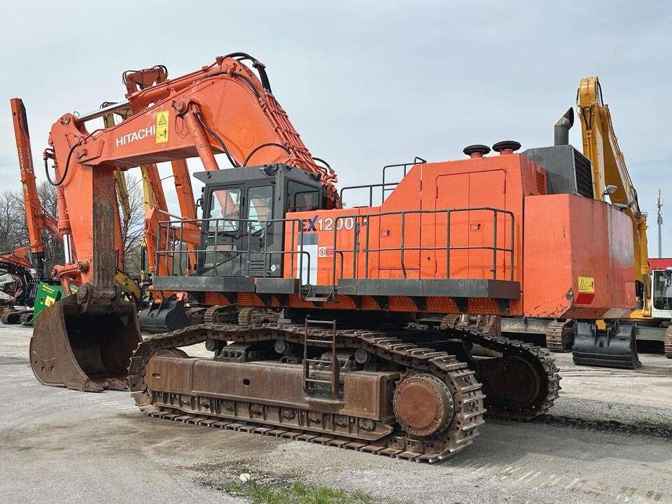 Hitachi EX1200-6 Photo 3