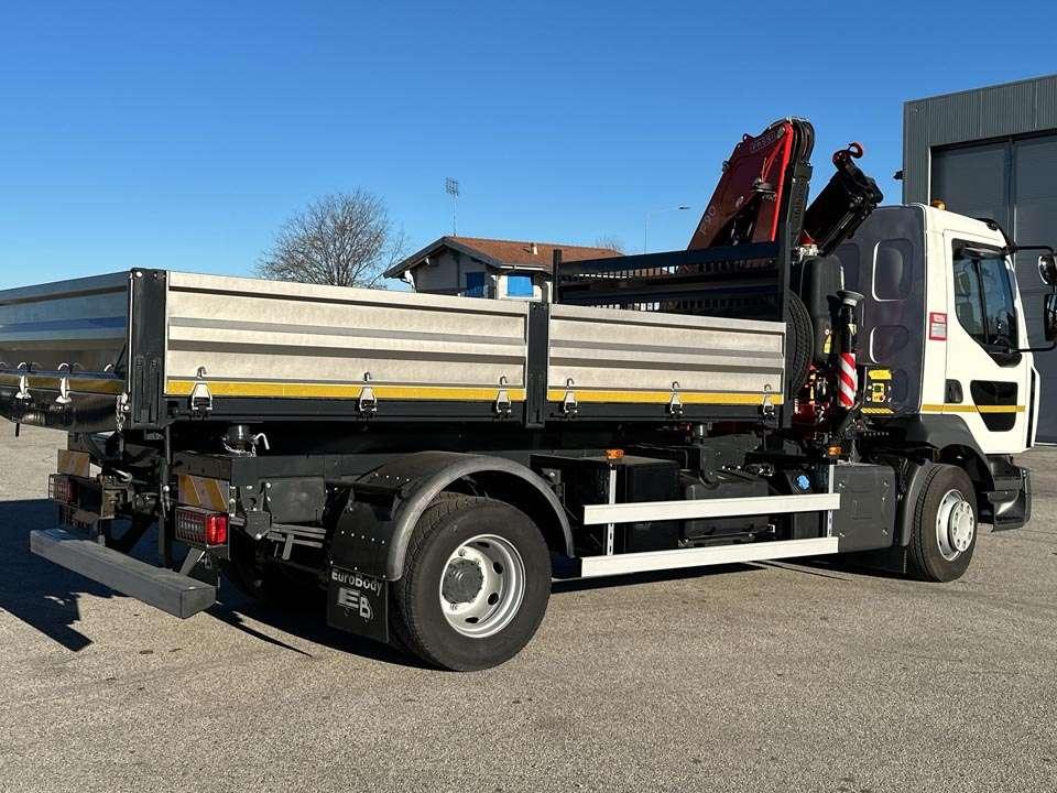 Renault D210 4x2 Photo 24