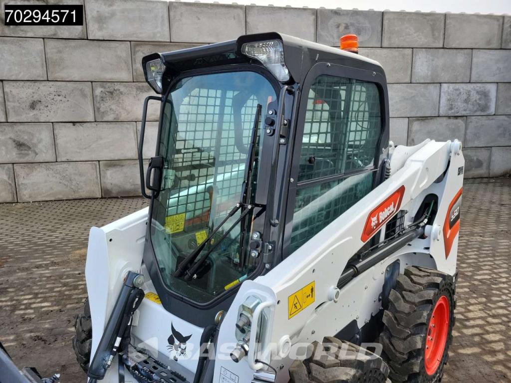 Bobcat S510 A/C - Cabin Photo 20