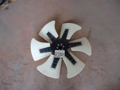 Ventilateur de refroidissement pour New Holland E385B en vente par OLM 90 Srl