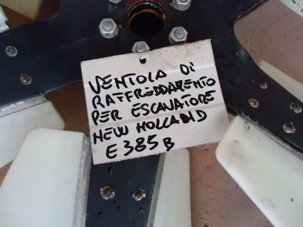 Ventilateur de refroidissement pour New Holland E385B Photo 2