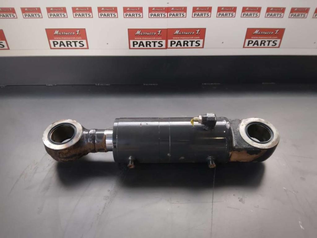 Vérin lame frontale pour Hitachi ZX85US-3 Photo 2