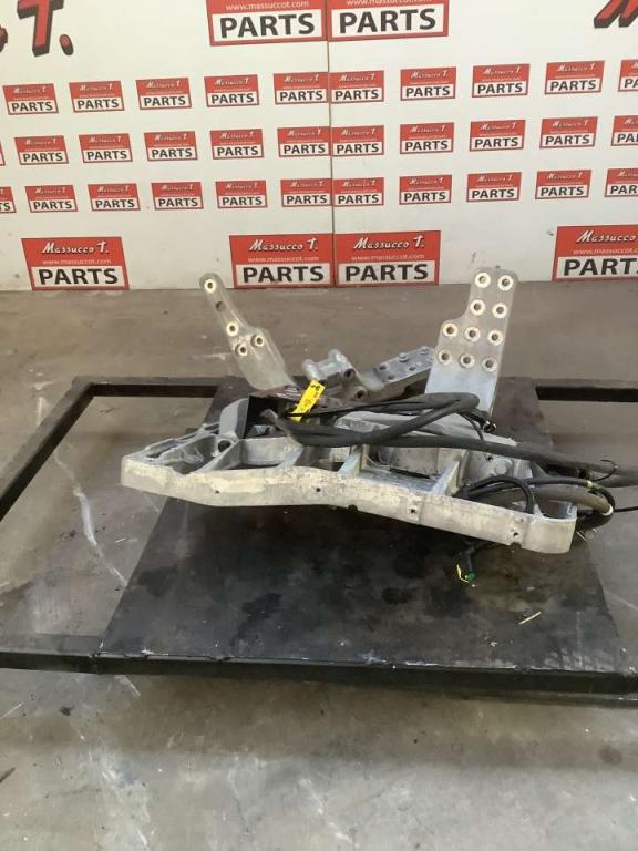 Supporto serbatoio pour Volvo FH16 550 6x4 Photo 4