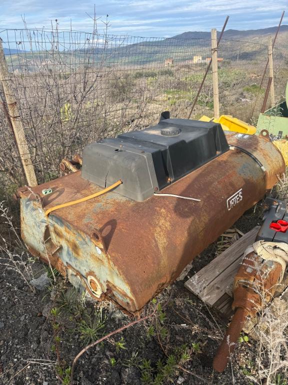 M3 MetalMeccanica Moderna Godet balayeur Photo 1