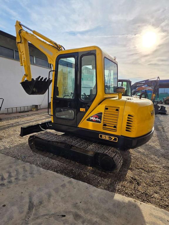 Hyundai Robex 55 Photo 3