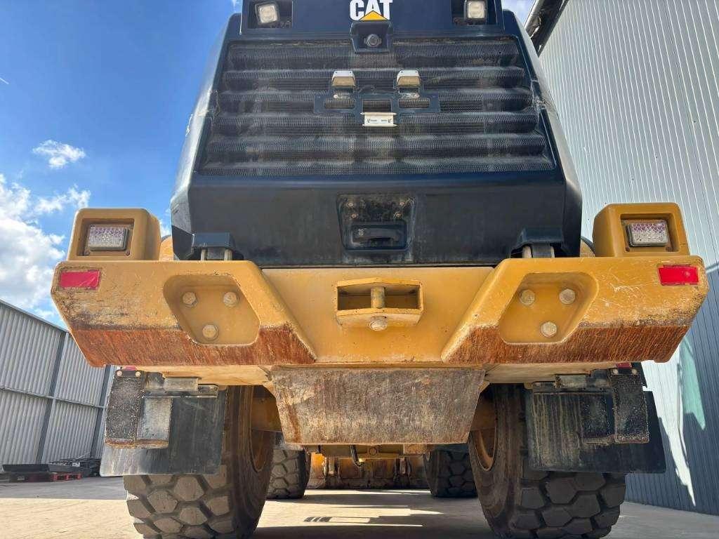 Caterpillar 966K Photo 11