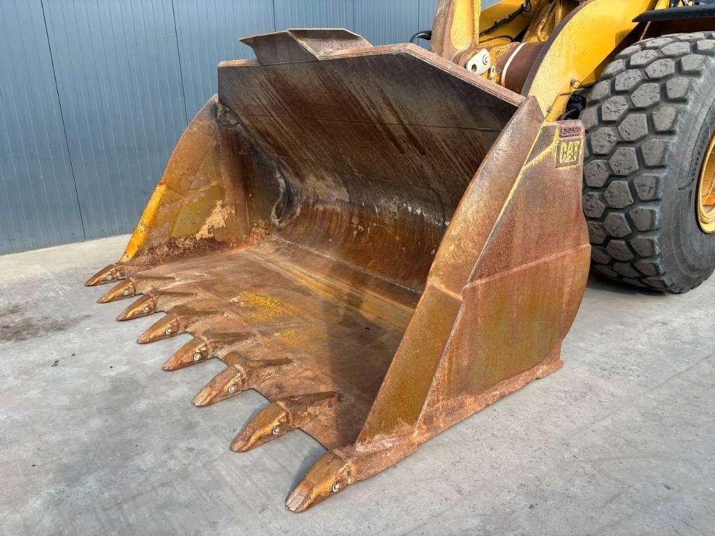 Caterpillar 966K Photo 13