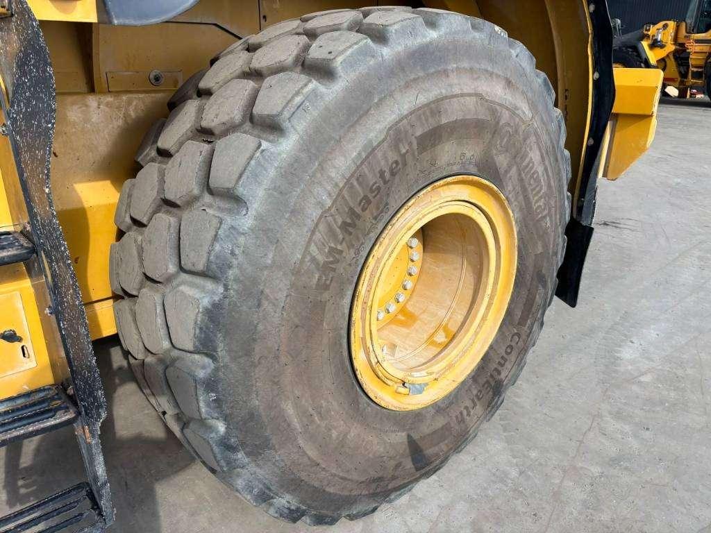 Caterpillar 966K Photo 17