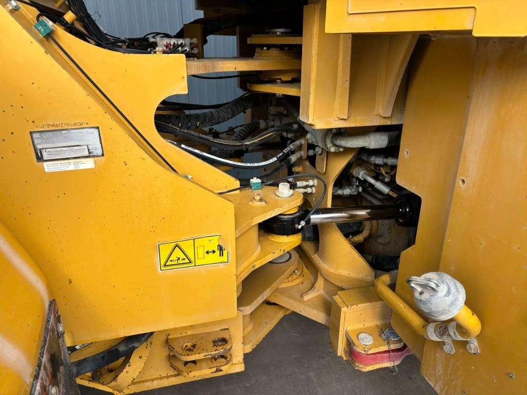Caterpillar 966K Photo 23