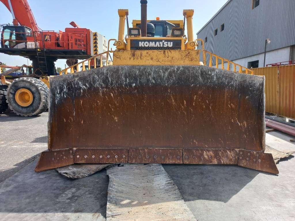 Komatsu D275A-5R (Abu Dhabi) Photo 6
