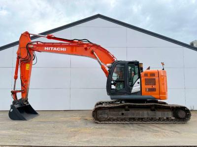 Hitachi ZX225LC-5B - New Bucket / Automatic Greasing / CAM en vente par Boss Machinery
