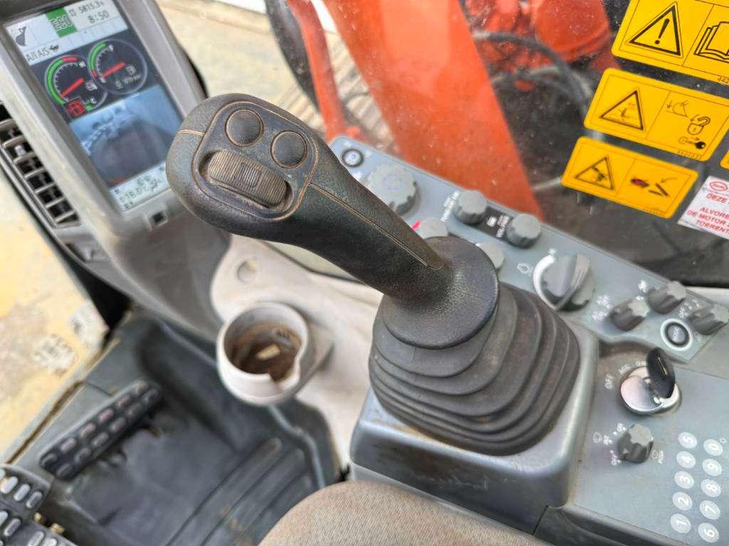 Hitachi ZX225LC-5B - New Bucket / Automatic Greasing / CAM Photo 11