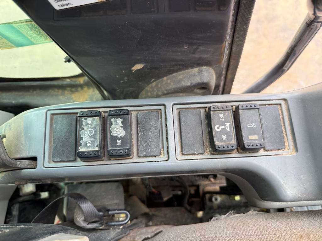 Hitachi ZX225LC-5B - New Bucket / Automatic Greasing / CAM Photo 14