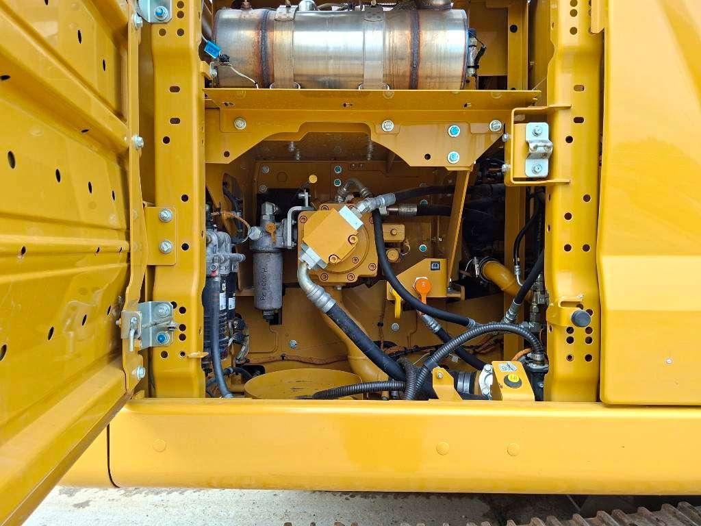 Caterpillar 320 Photo 17